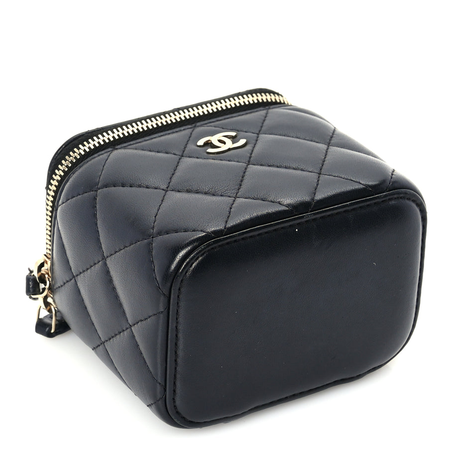 Chanel Lambskin Quilted Mini Vanity Case With Chain  Black Image 3