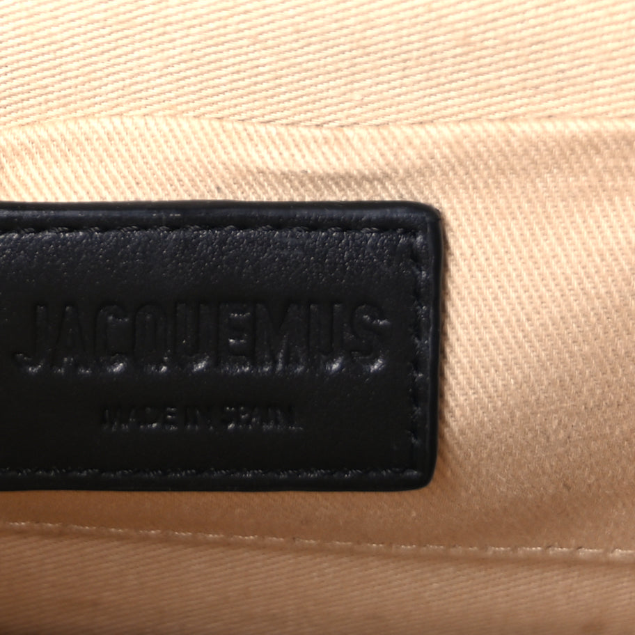 Jacquemus Smooth Calfskin Le Chiquito Montagne Moyen Black Image 5