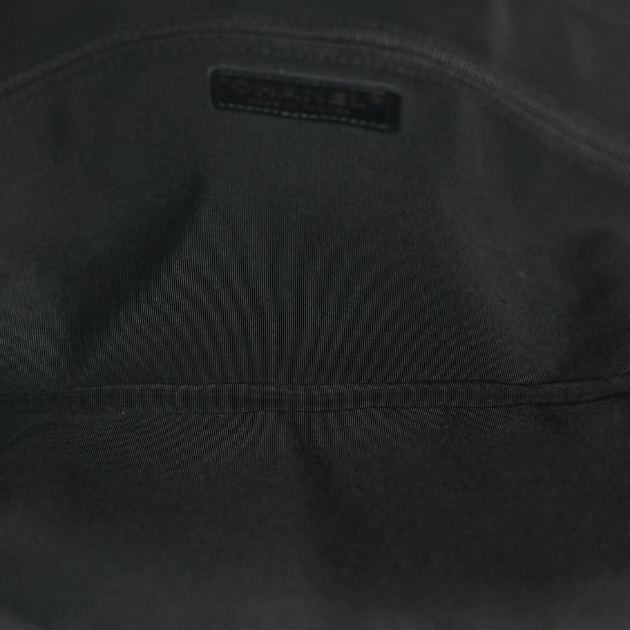 Chanel Lambskin Chevron Pleated Large Cosmetic Case Black Image 5