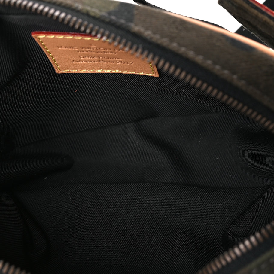 Louis Vuitton X SUPREME Canvas Camouflage Bumbag Image 4