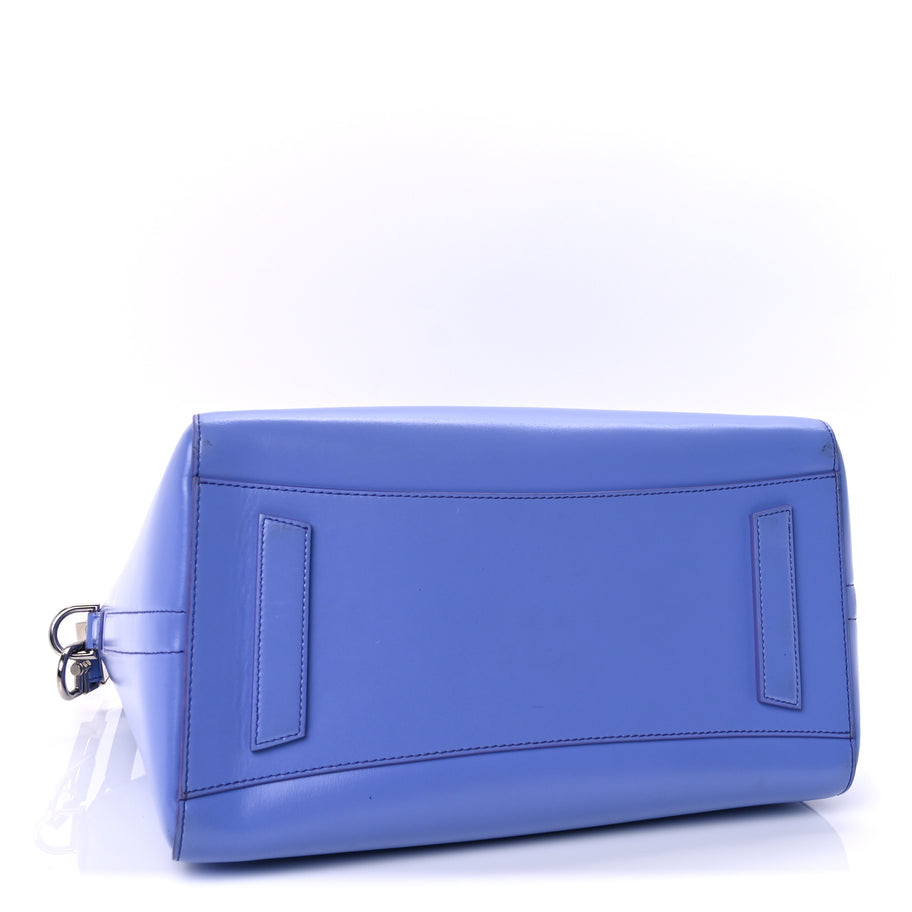 Givenchy Shiny Lord Calfskin Medium Antigona  Lilac Image 3