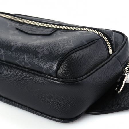 Louis Vuitton Taiga Monogram Eclipse Outdoor Bum Bag Image 24