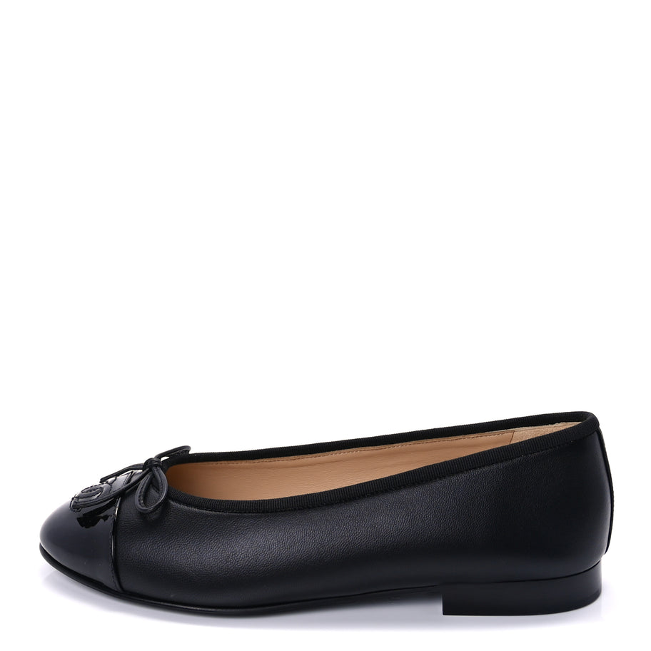 Chanel Lambskin Patent Cap Toe CC Ballerina Flats 37  Black Image 1