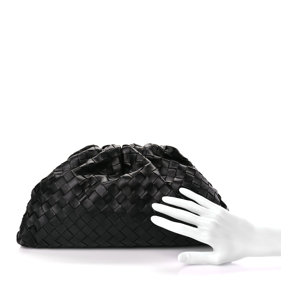 Bottega Veneta Nappa Maxi Intrecciato The Pouch Oversized Clutch Black Image 2