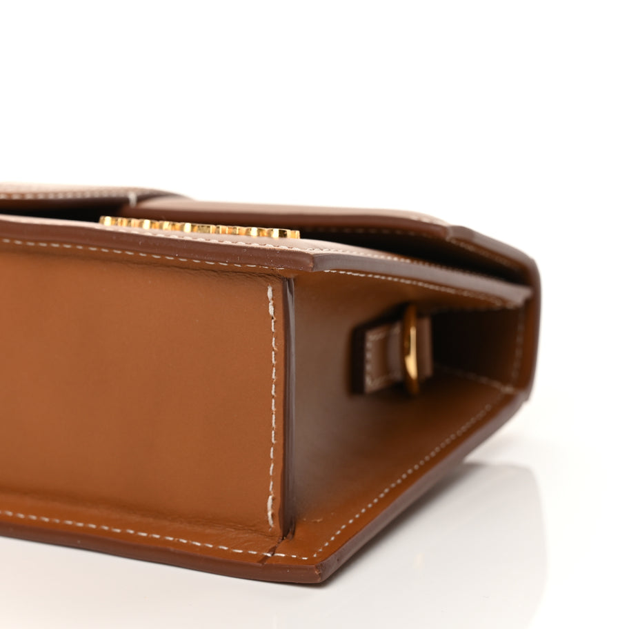 Jacquemus Smooth Calfskin Le Grand Bambino Light Brown Image 8