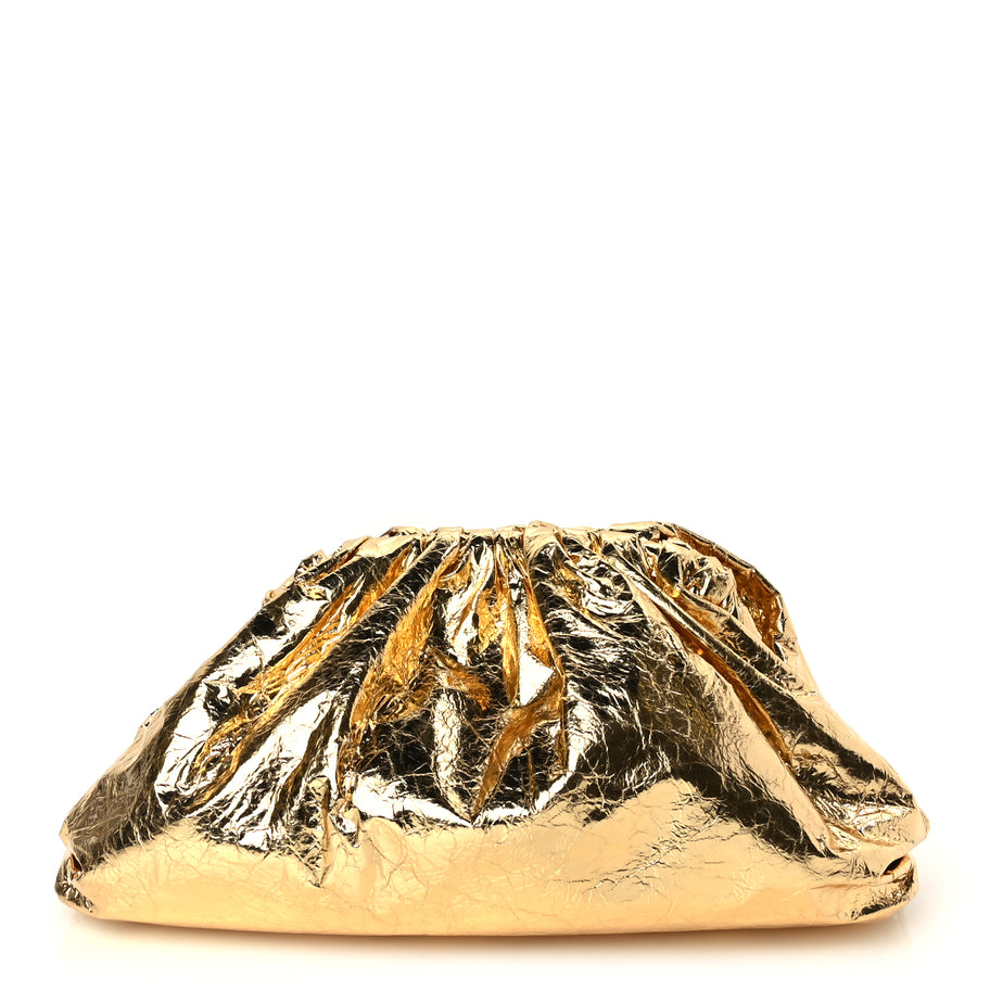 Bottega Veneta Metallic Crinkled Lambskin The Pouch Oversized Clutch Oro Image 1
