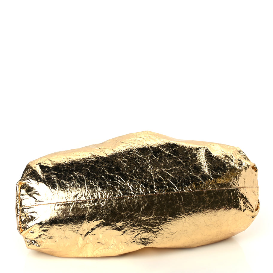 Bottega Veneta Metallic Crinkled Lambskin The Pouch Oversized Clutch Oro Image 4