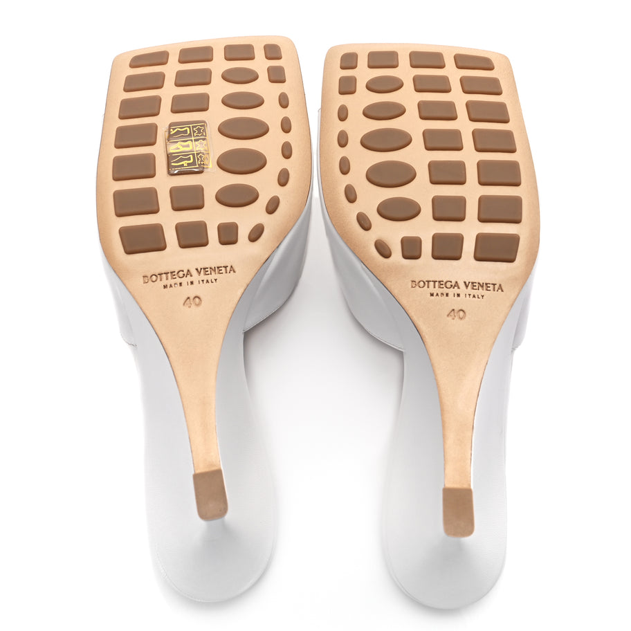 Bottega Veneta Lambskin Stretch Wedge 90mm Sandals 40 Optic White Image 5