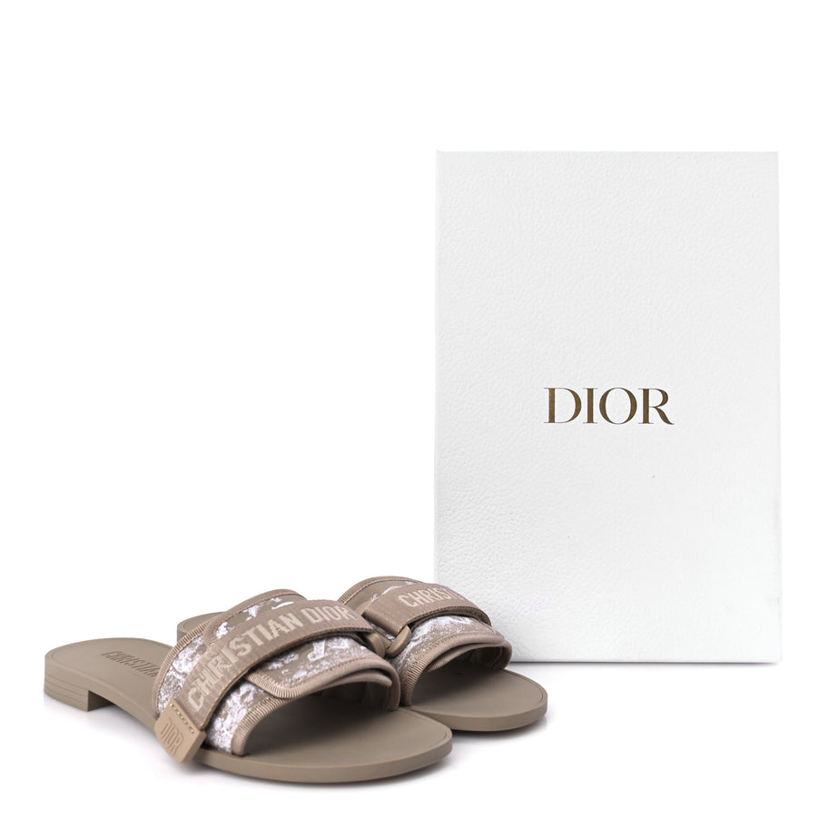 Christian Dior Cotton Toile De Jouy Dioriviera Dio(r)evolution Slide 40 Beige Image 9