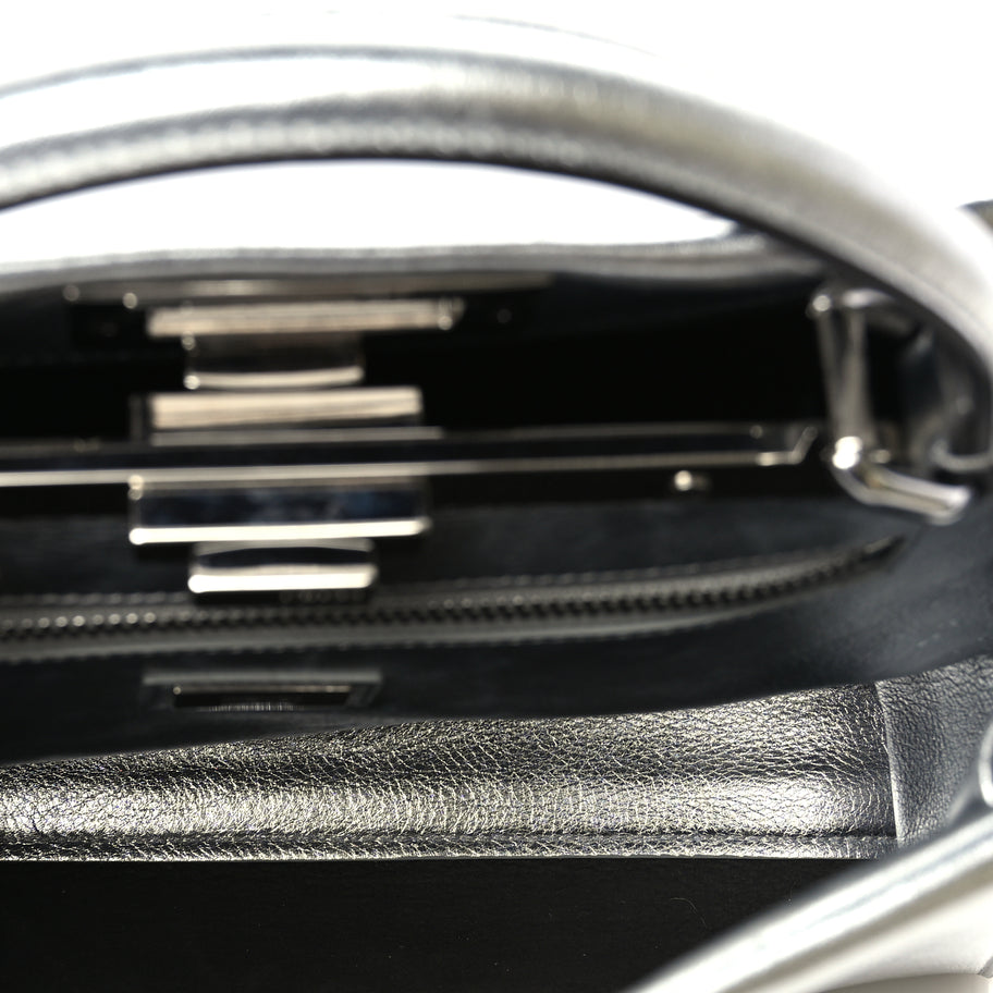 Fendi Vitello Catalan Mirror Medium Peekaboo Iconic Satchel Argento Image 4