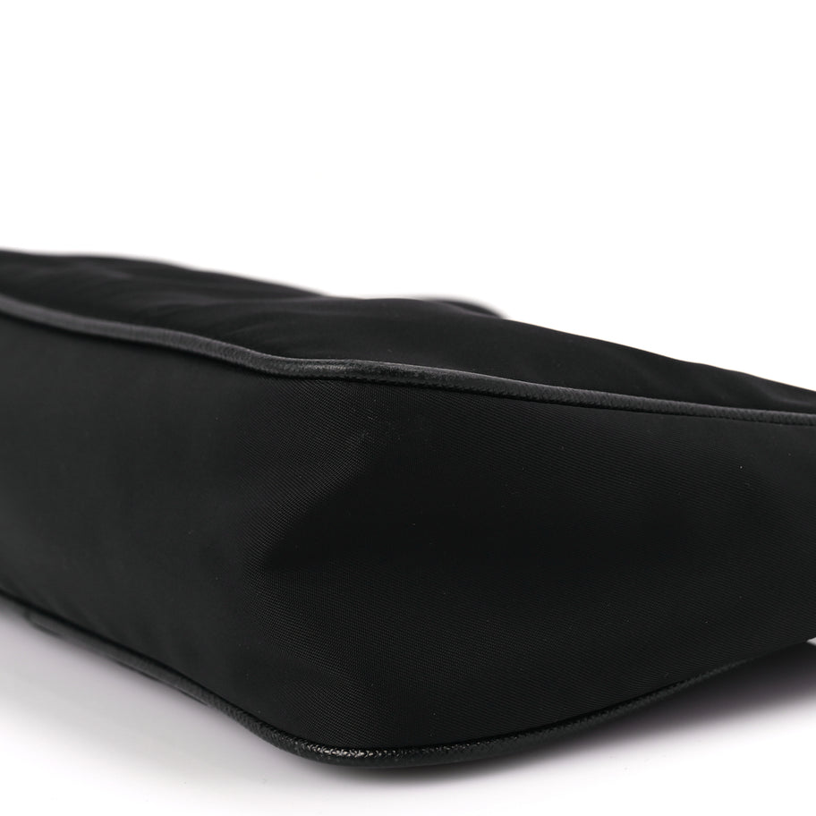 Prada Nylon Re-Edition 2005 Shoulder Bag Black Image 8