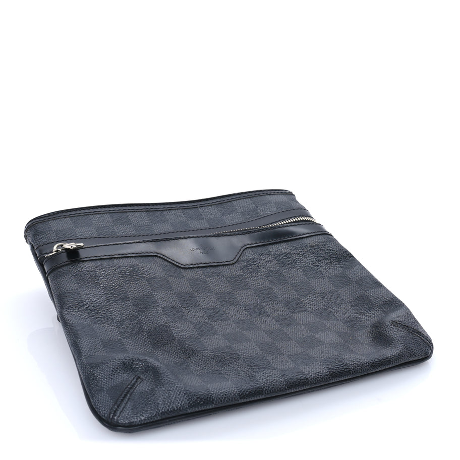 Louis Vuitton Damier Graphite Thomas Image 3