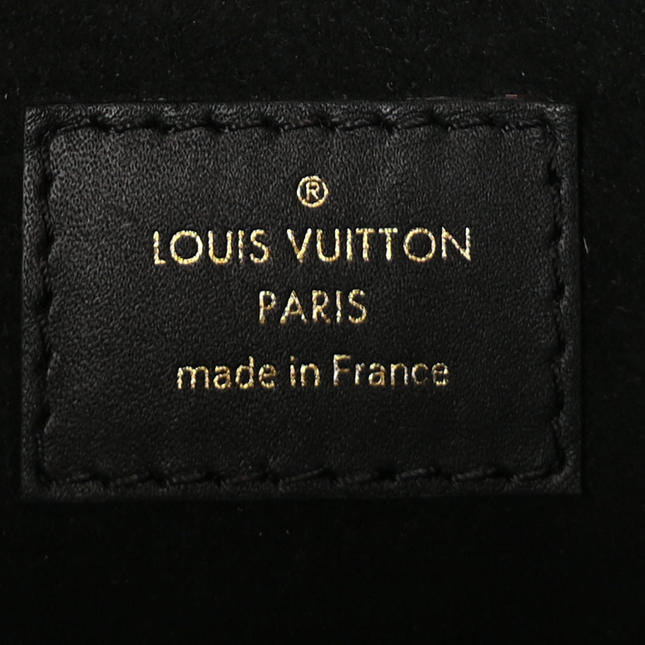 Louis Vuitton Empreinte Monogram Giant Onthego PM  Black Image 5