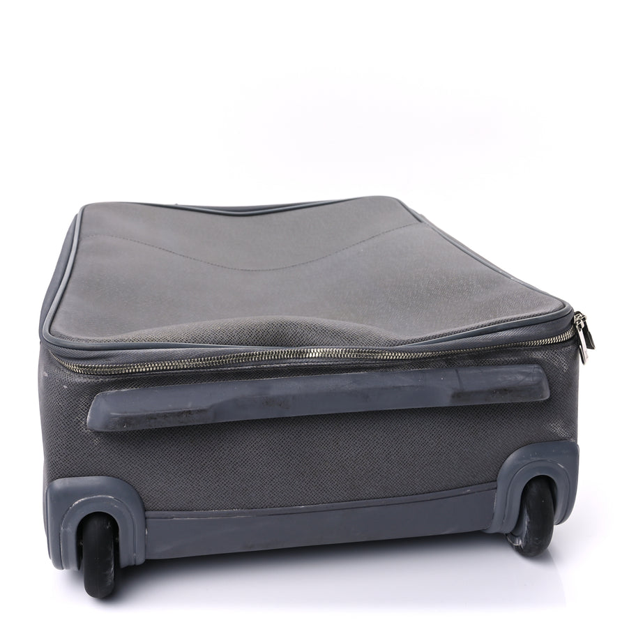 Louis Vuitton Taiga Pegase 55  Glacier Image 4