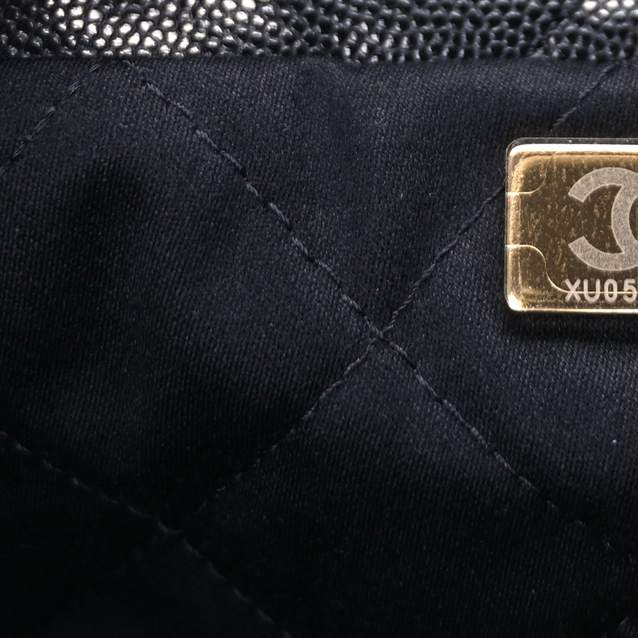 Chanel Shiny Caviar Quilted Monochrome Chanel 22  Black Image 7