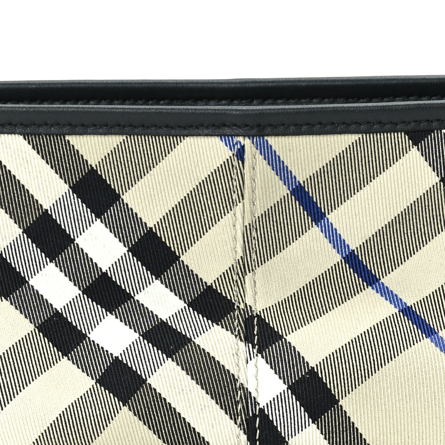 Burberry Essential Check Simple Zip Baguette Lichen Image 6