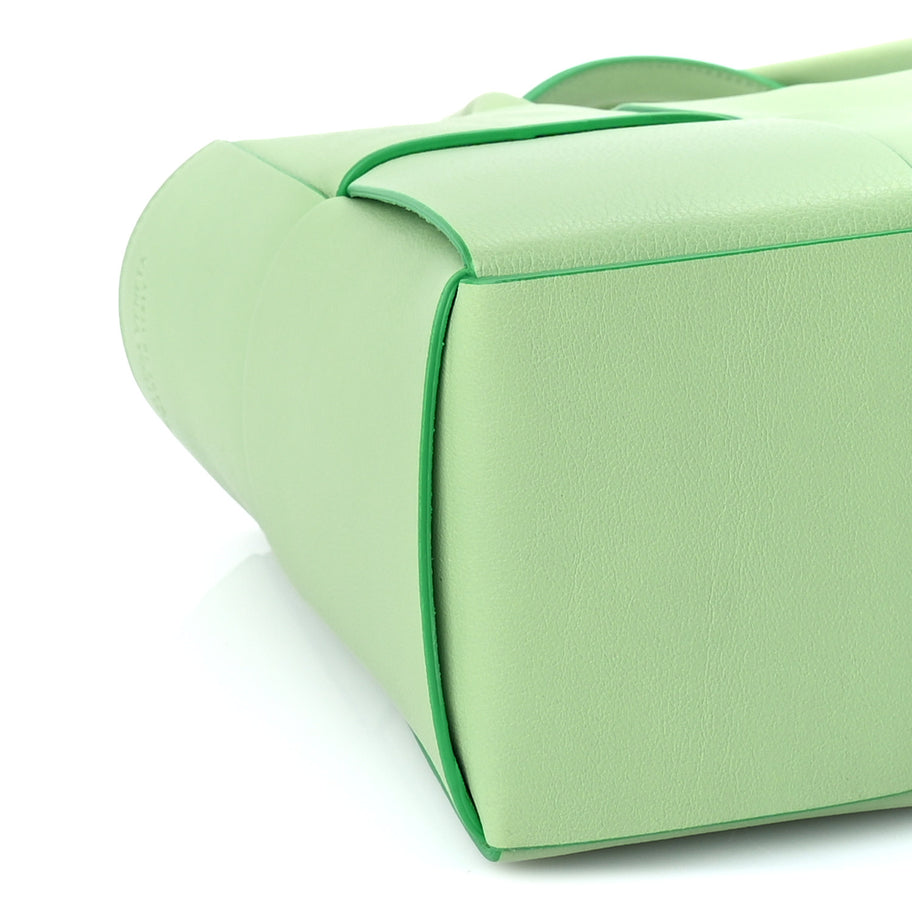 Bottega Veneta Nappa Maxi Intrecciato Medium Arco Tote  Pistachio Parakeet Image 7