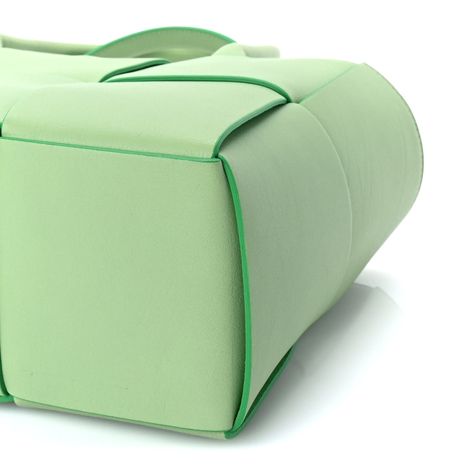 Bottega Veneta Nappa Maxi Intrecciato Medium Arco Tote  Pistachio Parakeet Image 8