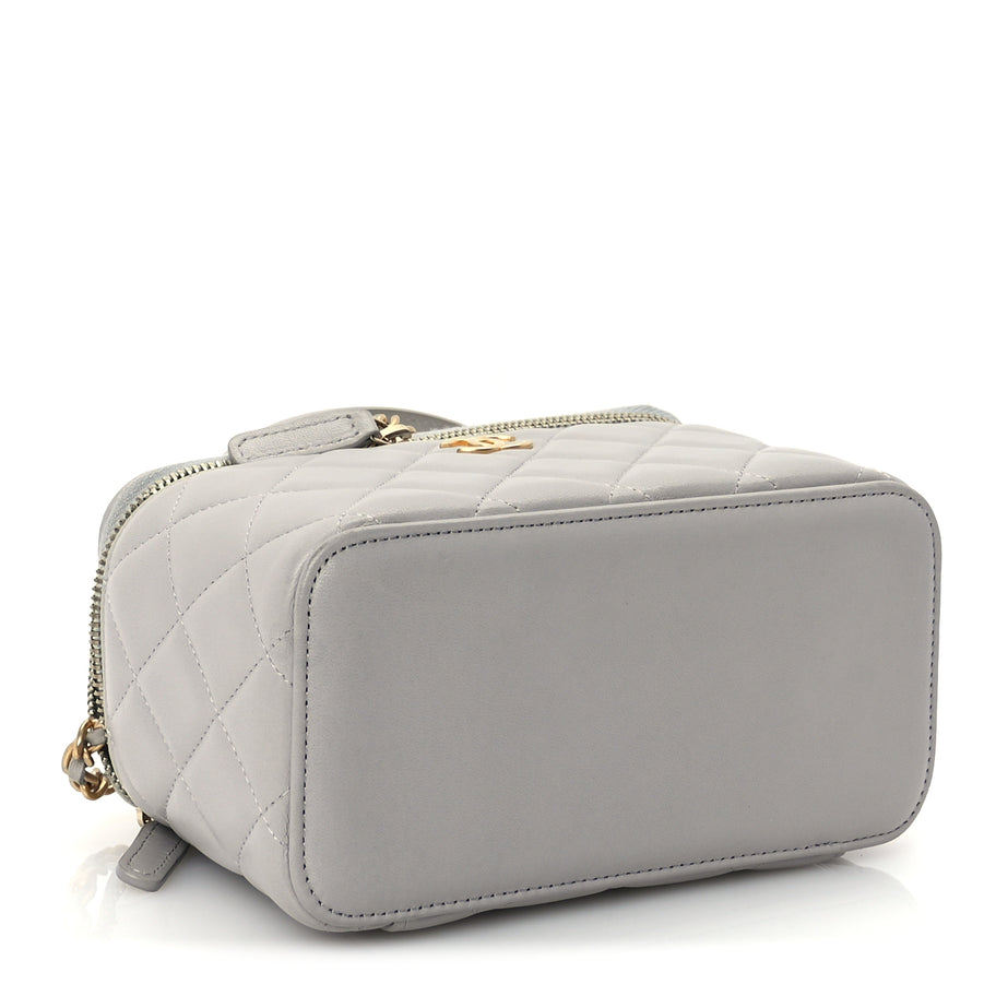 Chanel Lambskin Quilted Small Top Handle Vanity Case With Chain Image 3