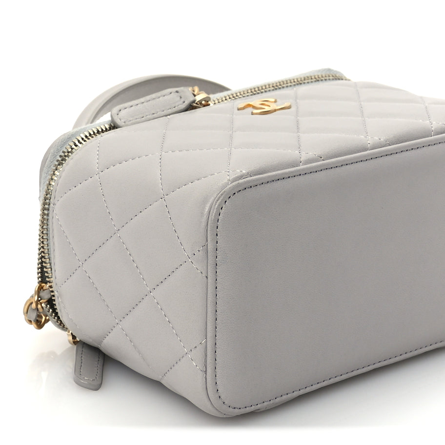 Chanel Lambskin Quilted Small Top Handle Vanity Case With Chain Image 8