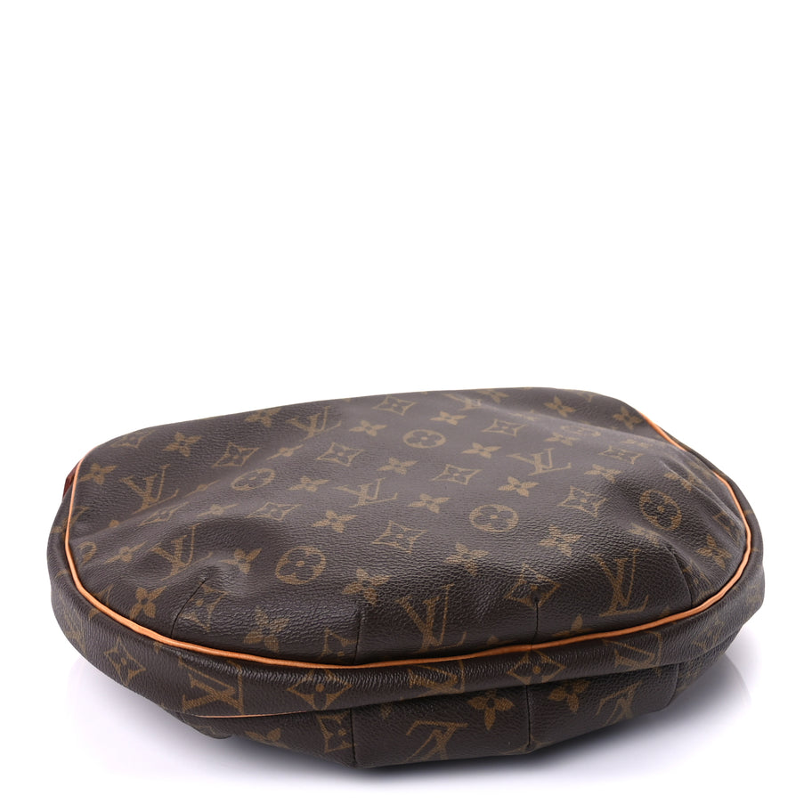 Louis Vuitton Monogram Croissant MM Image 3