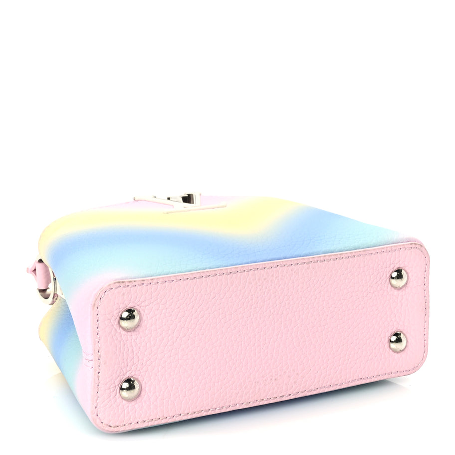 Louis Vuitton Taurillon Mini Degrade Rainbow V Capucines Image 4