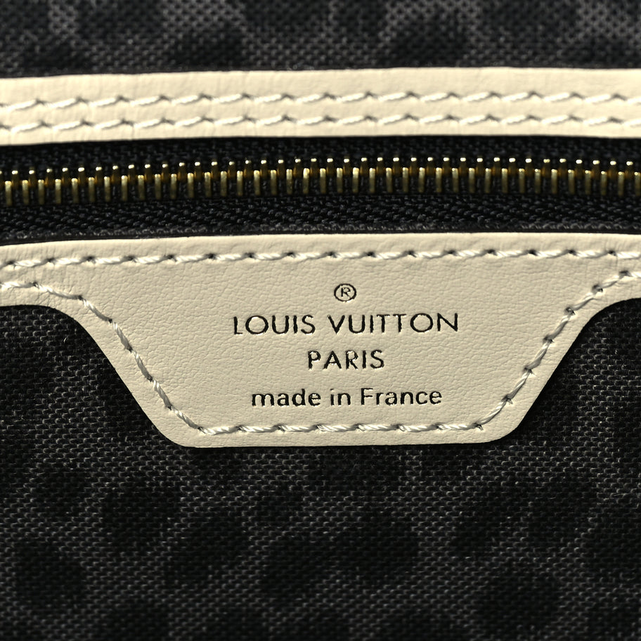 Louis Vuitton Monogram Giant Wild at Heart Neverfull MM  Creme Image 6