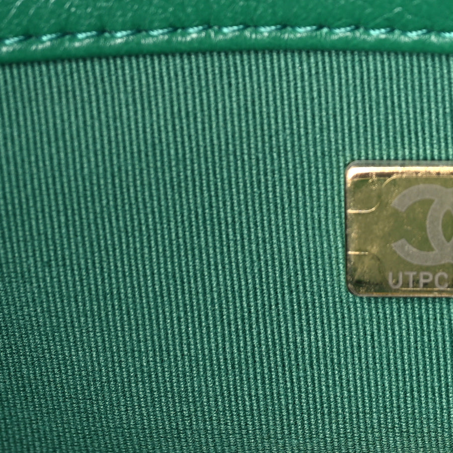 Chanel Lambskin Quilted Medium 19 Flap  Green Image 6