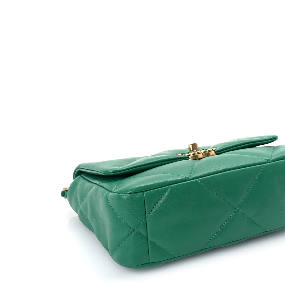 Chanel Lambskin Quilted Medium 19 Flap  Green Image 8