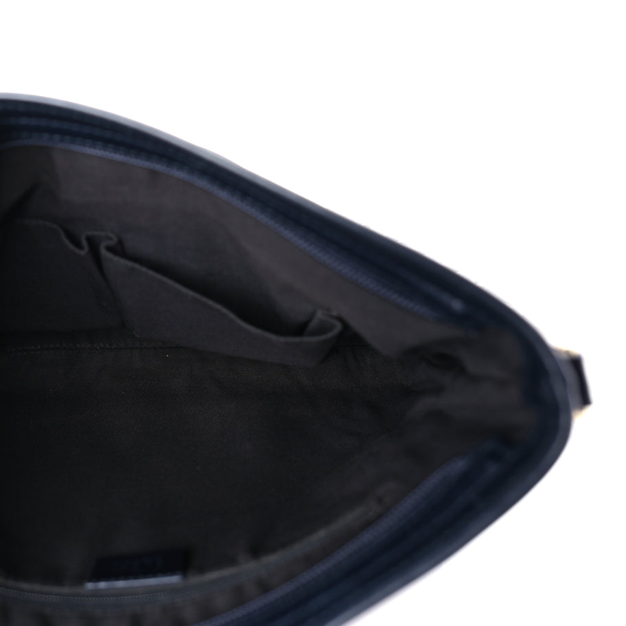 Gucci GG Supreme Monogram Web Flat Messenger Bag  Navy Image 4