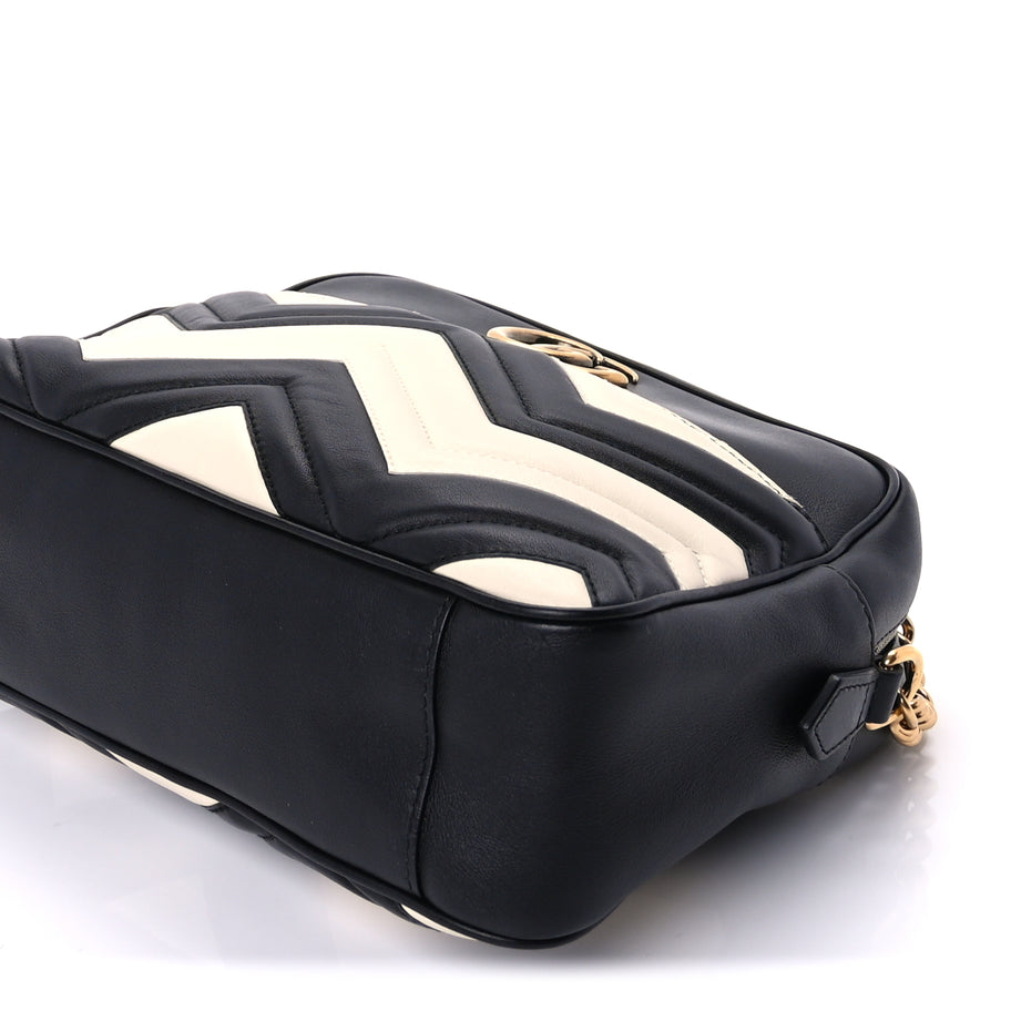 Gucci Calfskin Matelasse Medium GG Marmont Chain Shoulder Bag  Black White Image 8