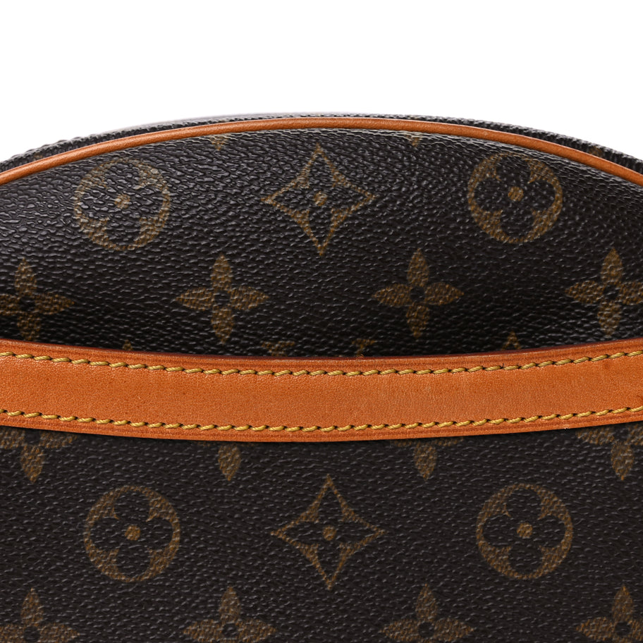 Louis Vuitton Monogram Blois Image 6