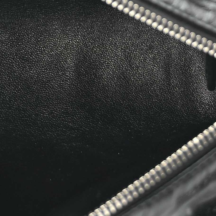 Prada Nappa Antique Re-Edition 2002 Barrel Shoulder Bag  Black Image 4