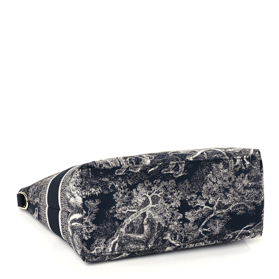 Christian Dior Technical Fabric Toile De Jouy DiorTravel Nomad Pouch Image 3
