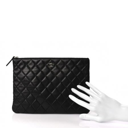  Chanel Lambskin Quilted Medium Cosmetic Case Black