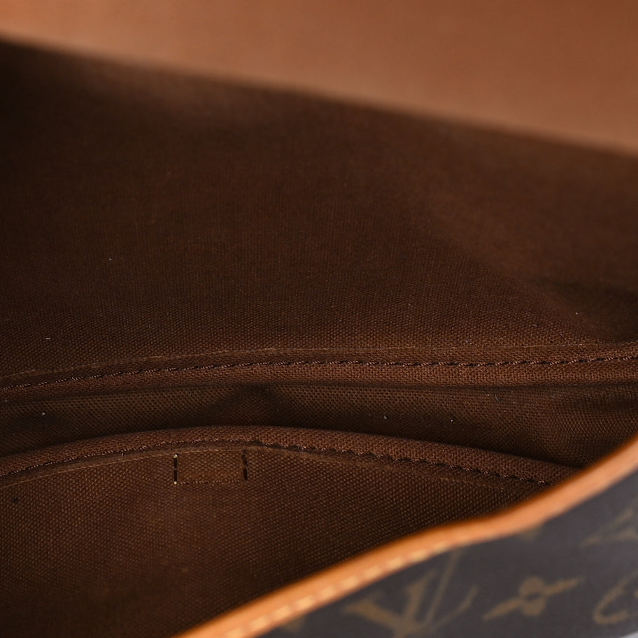 Louis Vuitton Monogram Saumur 30 Image 4