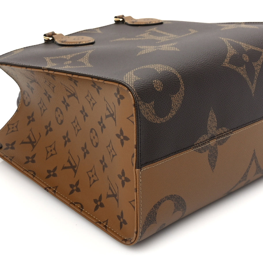 Louis Vuitton Reverse Monogram Giant Onthego MM Image 7