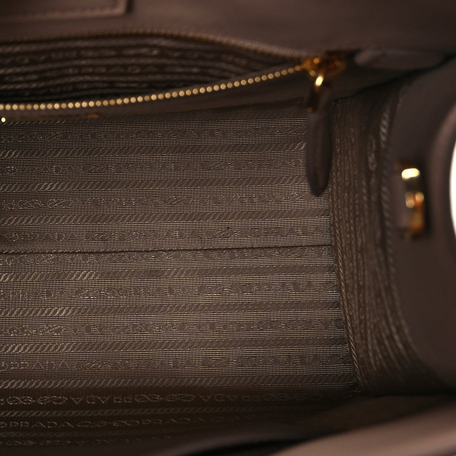 Prada Saffiano Tote Cipria Image 4