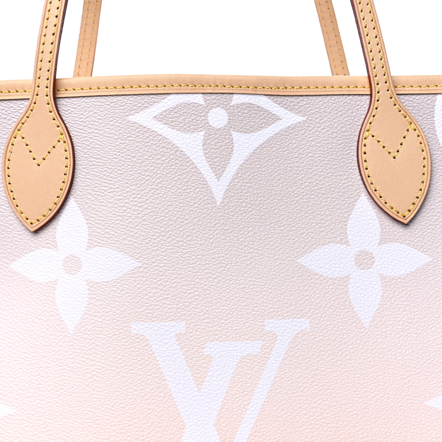 Louis Vuitton Monogram Giant By The Pool Neverfull MM  Brume Image 2
