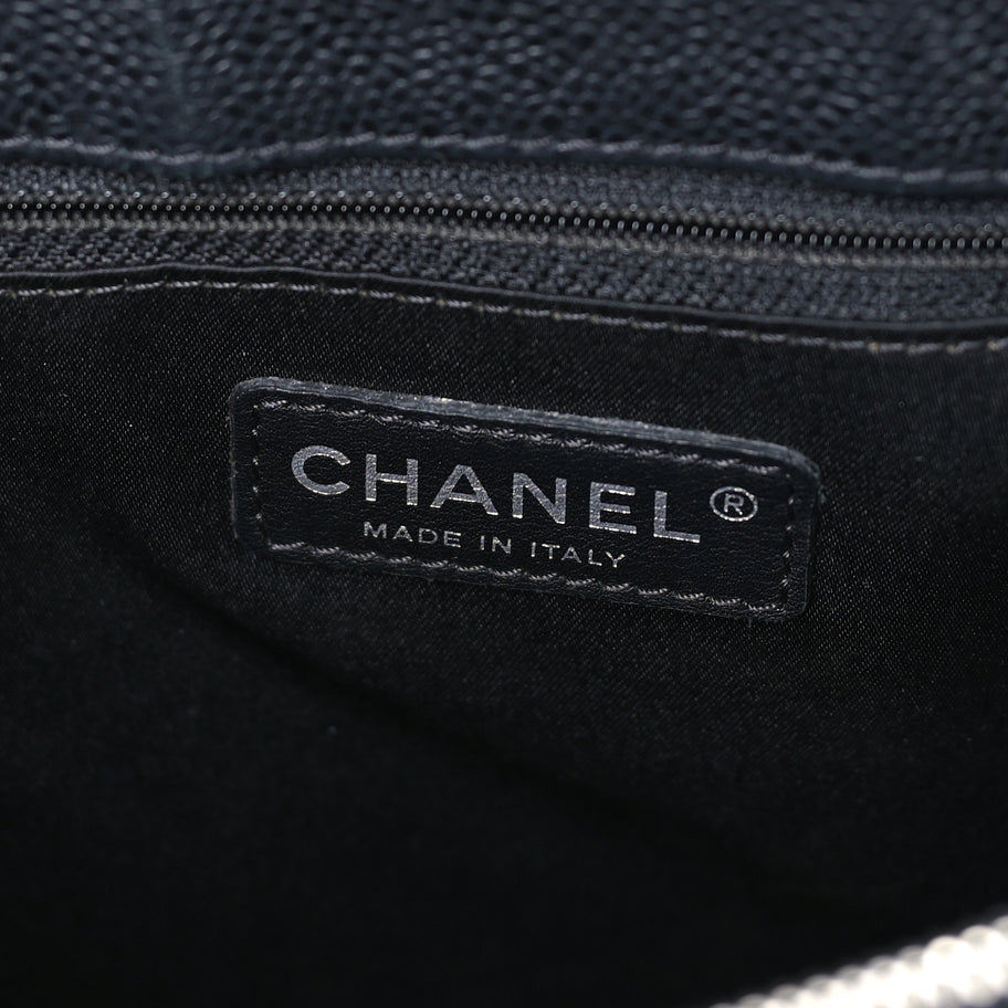 Chanel Caviar Quilted Grand Shopping Tote GST  Black Image 5