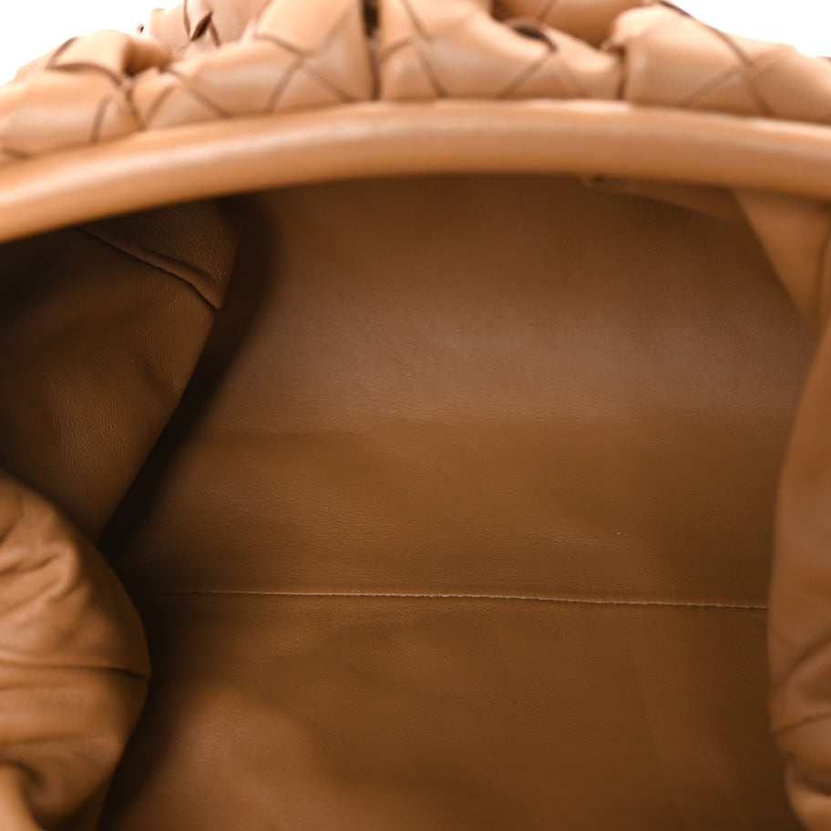 Bottega Veneta Nappa Maxi Intrecciato The Pouch Oversized Clutch Caramel Image 4