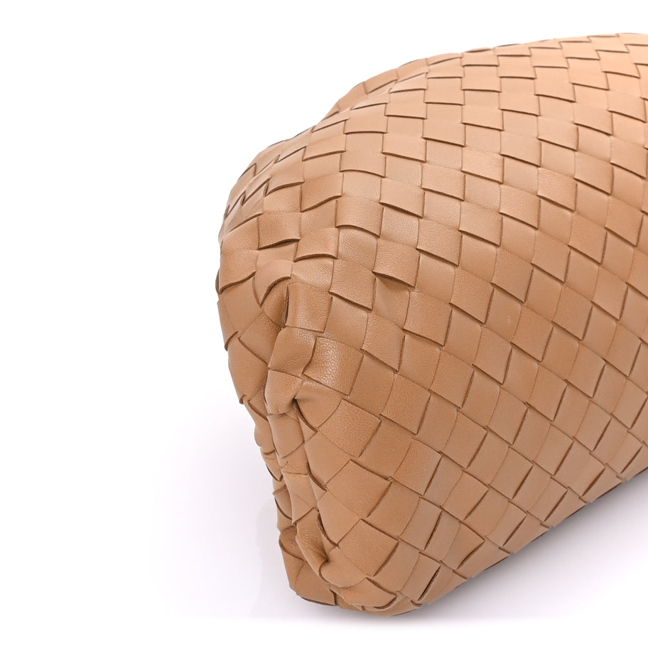 Bottega Veneta Nappa Maxi Intrecciato The Pouch Oversized Clutch Caramel Image 7