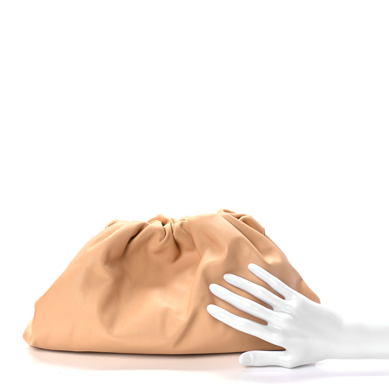  Bottega Veneta Smooth Butter Calf The Pouch Oversized Clutch Biscotto