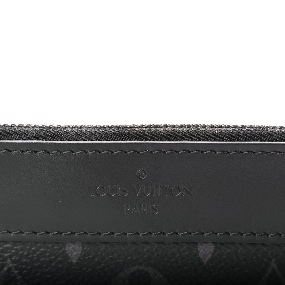 Louis Vuitton Monogram Eclipse Discovery Pochette GM Image 6