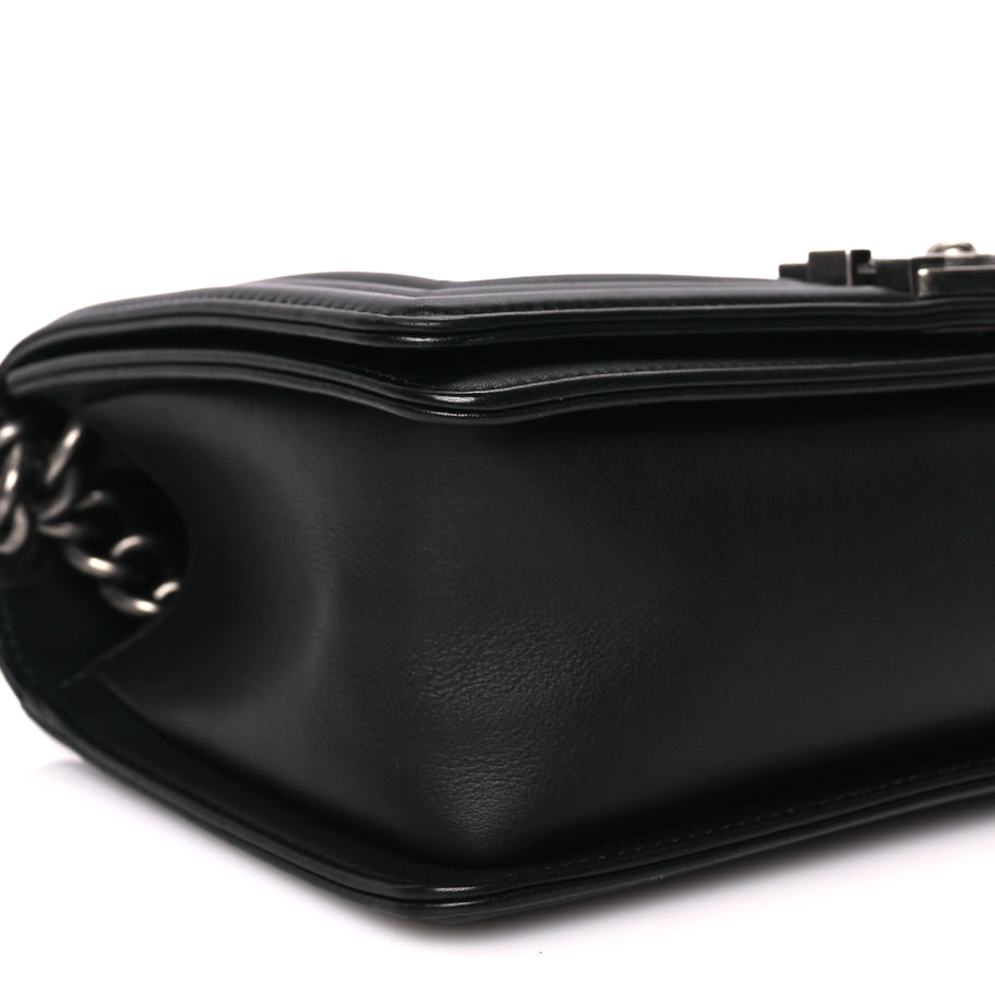 Chanel Calfskin Quilted Medium Boy Flap Black Image 8