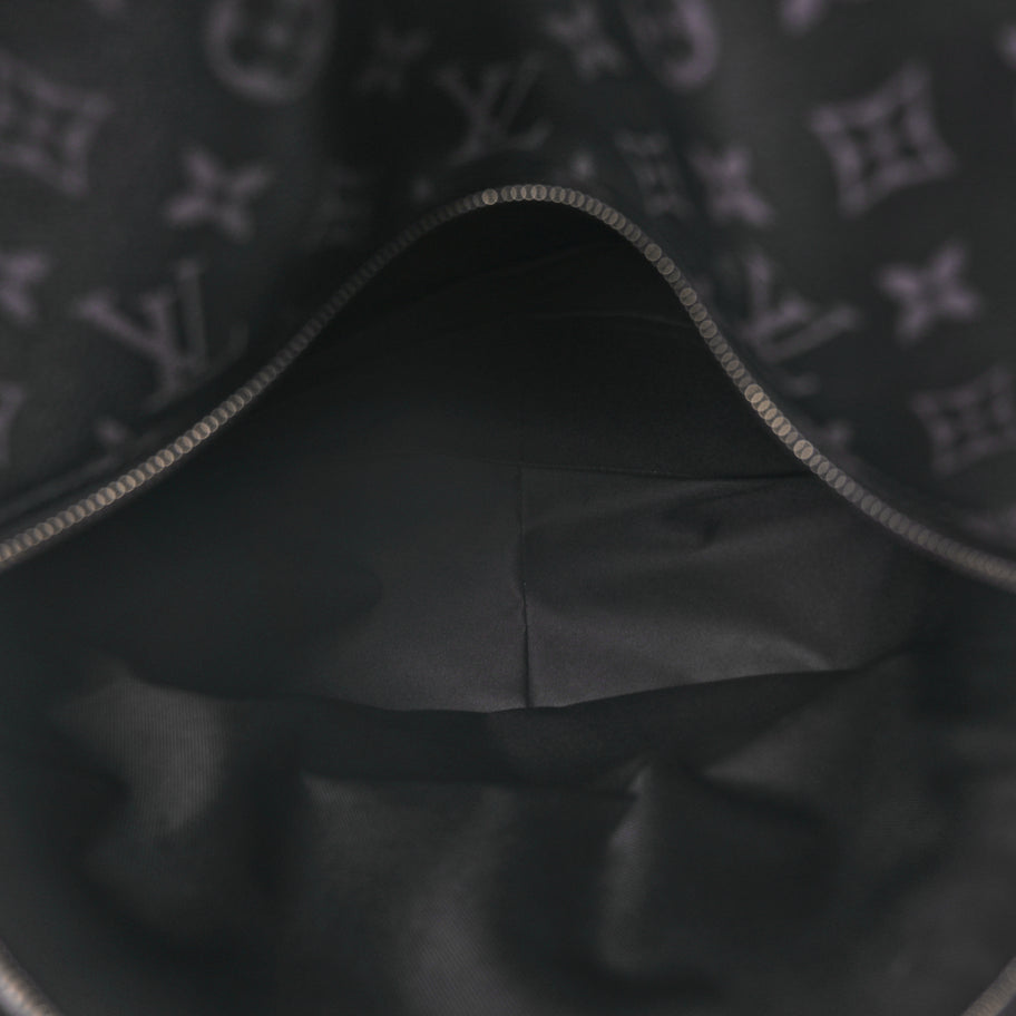 Louis Vuitton Monogram Eclipse Taiga Discovery Backpack PM Image 4