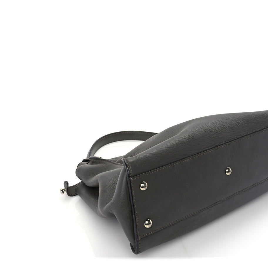 Fendi Vitello Seta Shiny Nappa Medium Peekaboo Iconic Satchel  Carbone Grigio Polvere Image 7