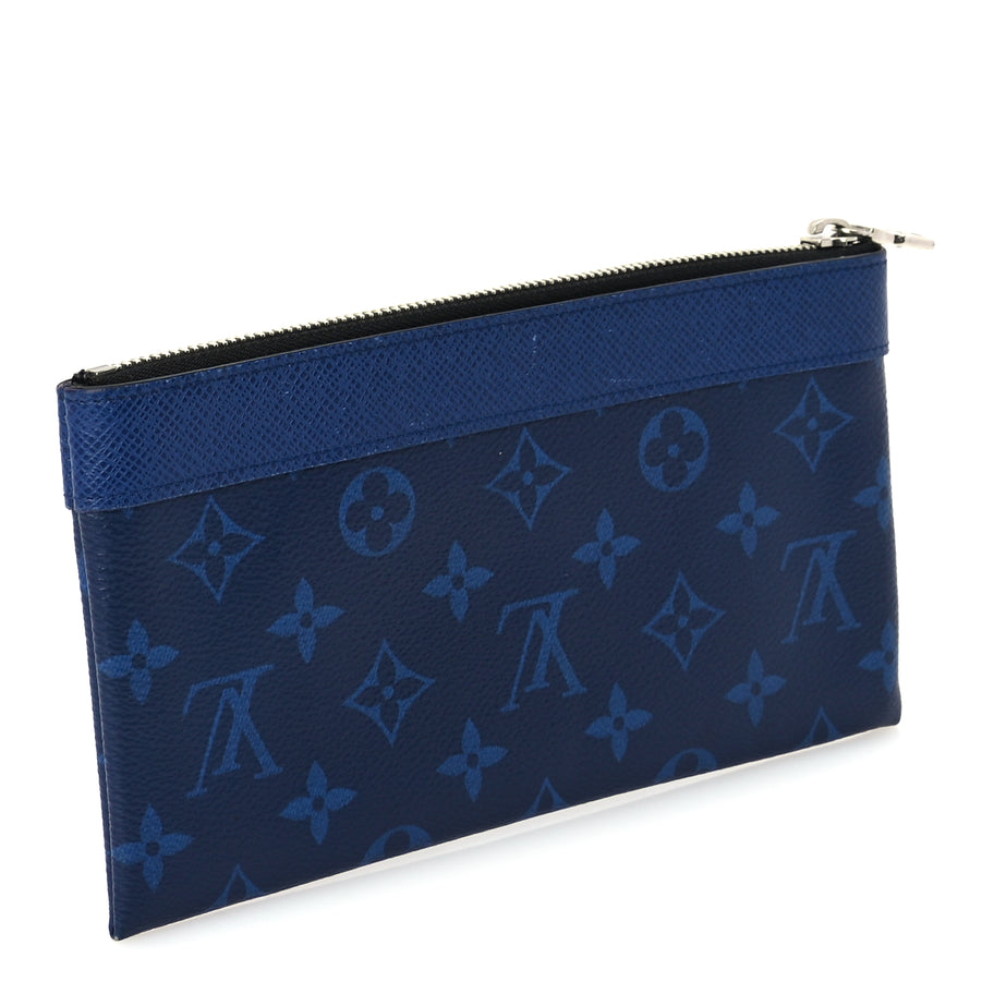 Louis Vuitton Taiga Monogram Pacific Discovery Pochette Cobalt Image 3