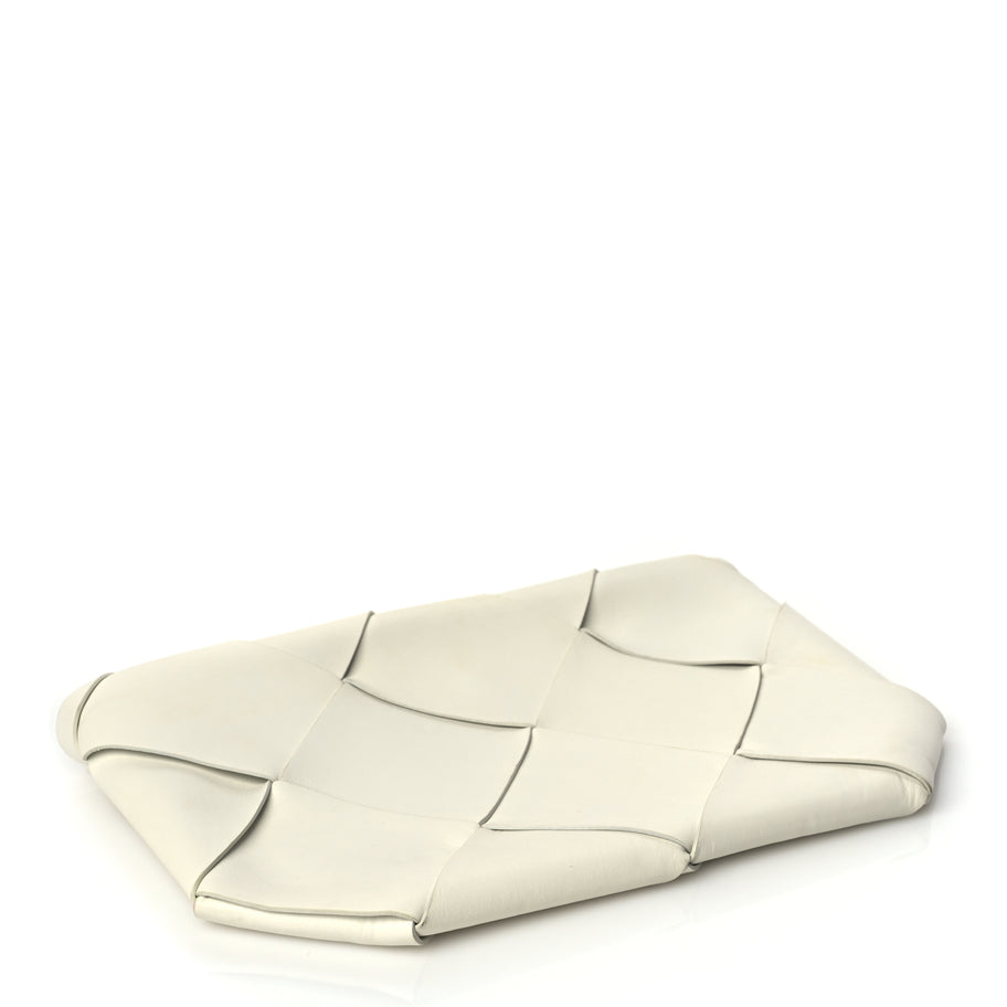 Bottega Veneta Nappa Maxi Blown Up Intrecciato Pouch Clutch  Optic White Image 4