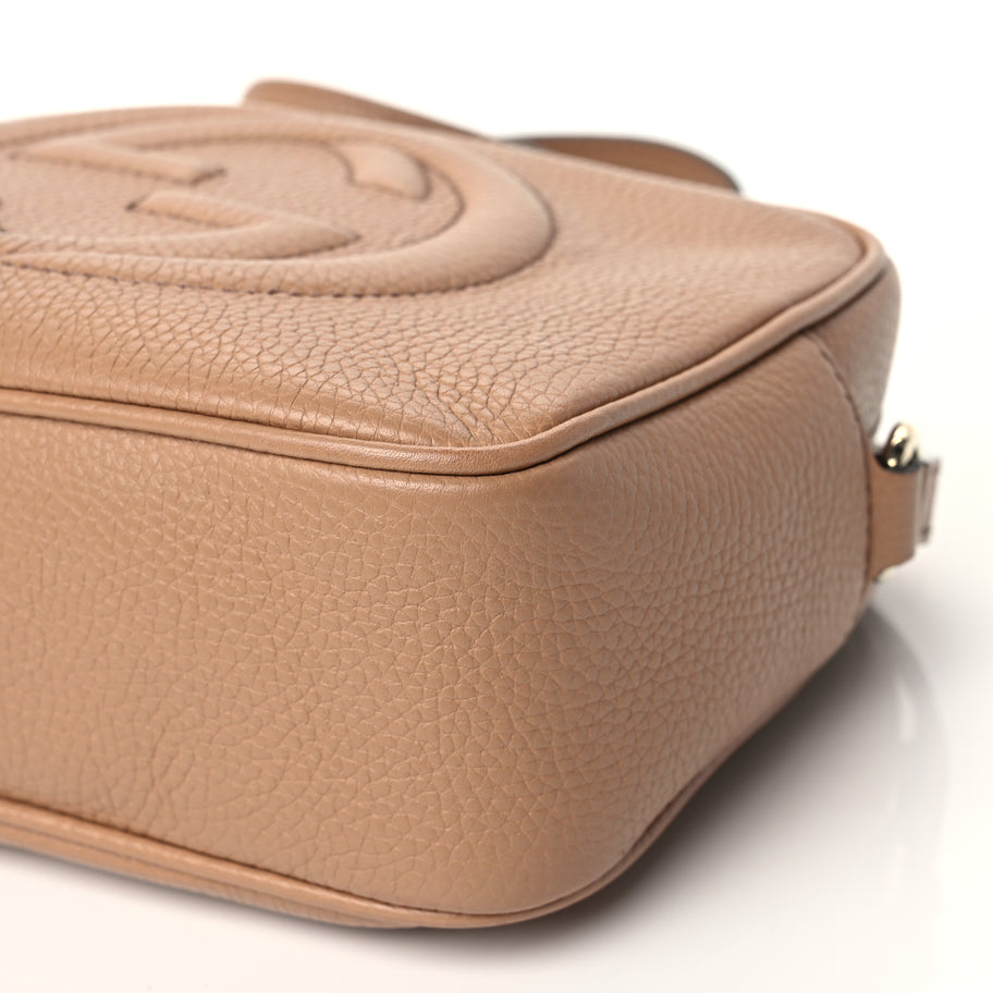 Gucci Pebbled Calfskin Small Soho Disco Bag Camelia Image 9